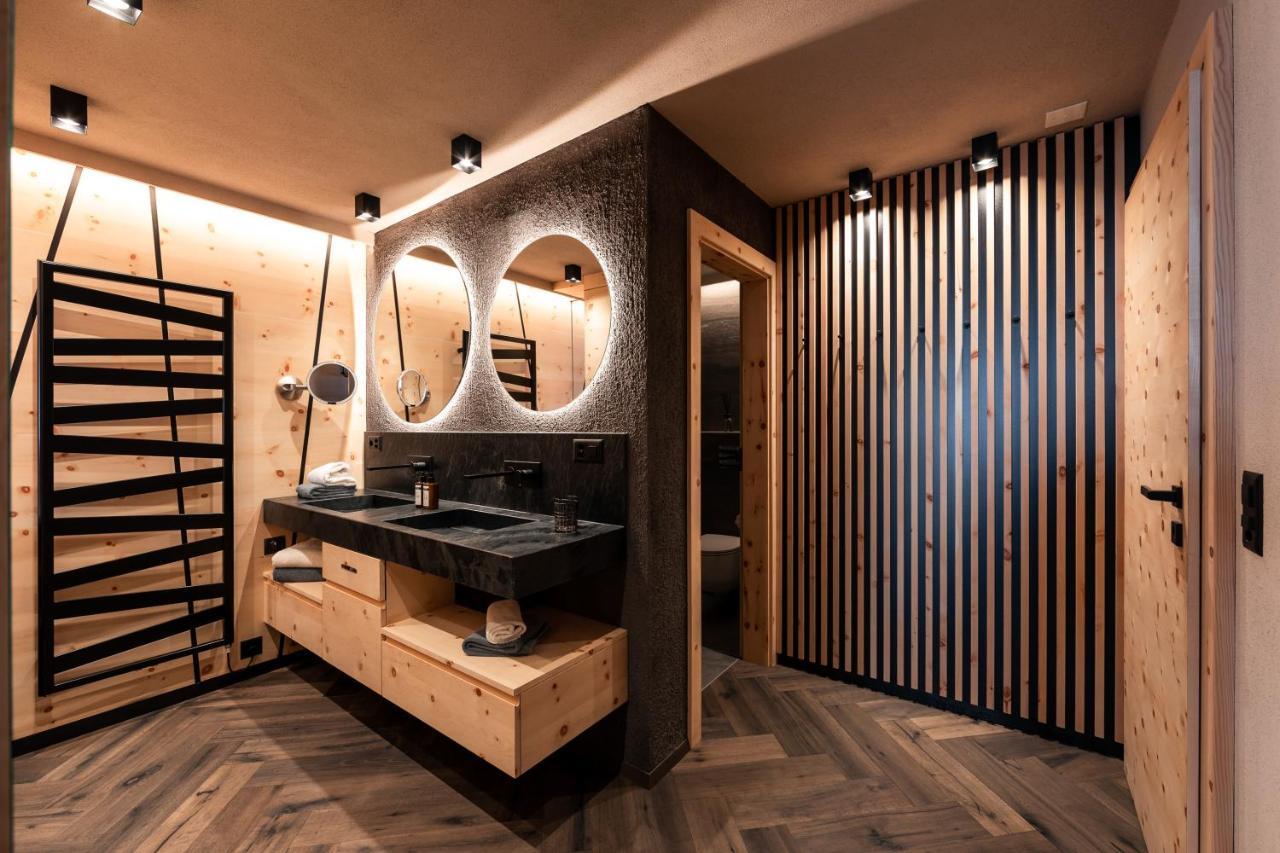 Laret Private Boutique Hotel - Adults Only Samnaun Exterior photo